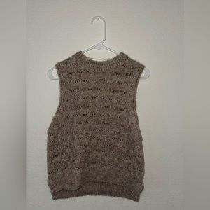 Sweater vest